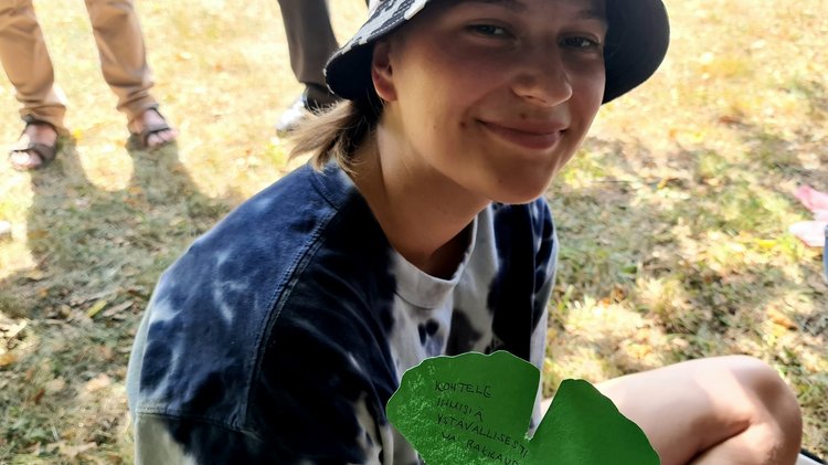 Friedenswünsche auf Papier