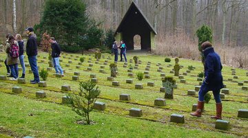 Vorschaubild für Kriegsgräberstätte Bad Emstal
